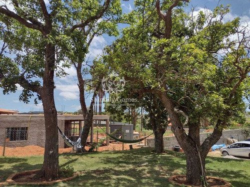 Imagem 3 de 14 de 1.027m², Em Condomínio, 01 Dormt, Churrasqueira E Piscina !!