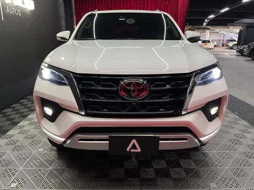 Toyota Fortuner 2.4 Srv