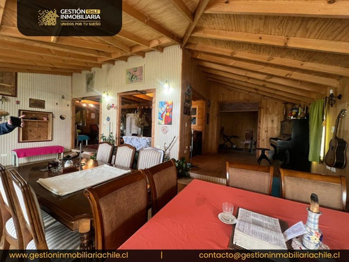 Se Vende Amplia Casa En Parcela 8d/6b, Frutillar