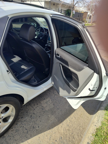 Ford Focus 2 1.8 Tdci Ghia Mt