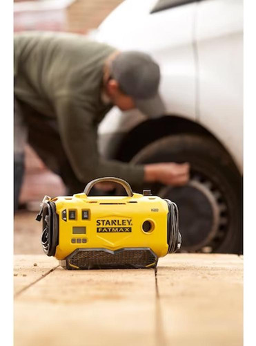Inflador Ion De Litio 20v Sce520-b2 Stanley 220v Sem Bateria