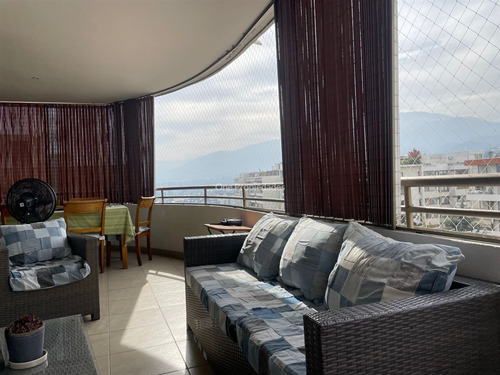 Departamento En Arriendo De 4 Dorm. Oriente.luminoso Sjs