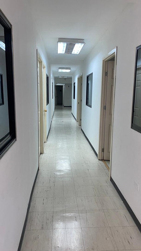 Imagen 10 de 19 de Venta De 12 Locales Comerciales, Sector Barrio Obrero. Adlz