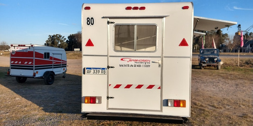 Imagen 3 de 16 de Food Truck Rodantes Brandsen Trailer Gast 4,50 D-eje Balan