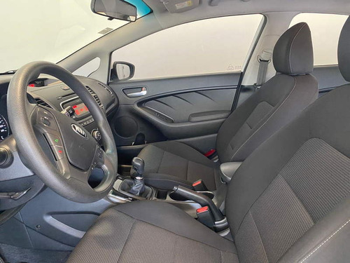 Imagen 12 de 14 de Kia Forte Lx T/m 4 Puertas