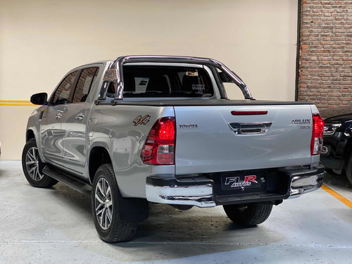 Toyota Hilux 2.8 Cd Srx 177cv 4x4 At 2017