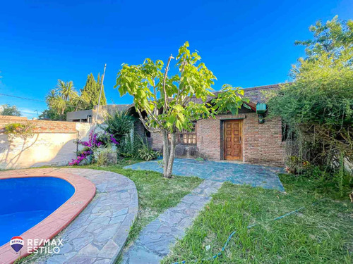 Casa Quinta Quincho, 309 M2 Lote, Piscina, Jardín.