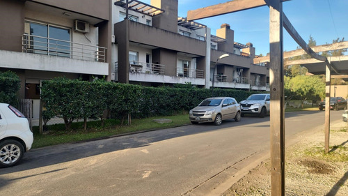 Departamento En Venta En Sendero, Nordelta