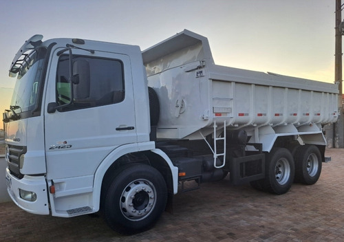 Atego 2425 Reduzido 3-eixos Caçamba
