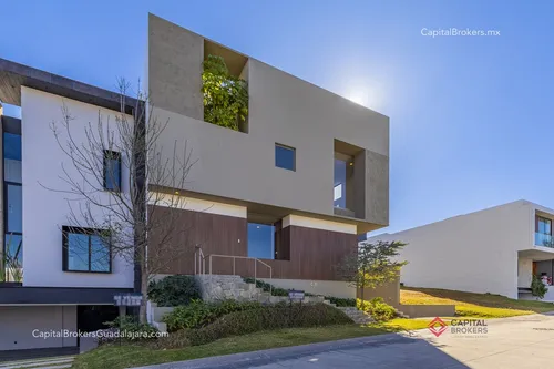 Casa De Lujo Nueva Puerta Las Lomas En Venta