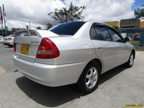 Mitsubishi Lancer Full Equipo