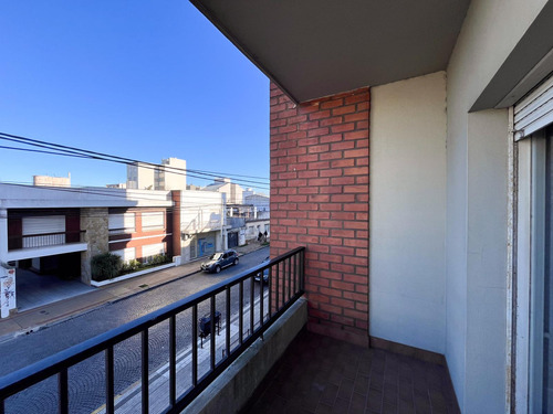 Clasico Semipiso Centrico En Venta Tandil