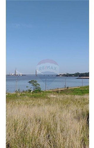 Vendo Terreno De 1400 M2 En San Isidro, Playa Y Costanera.