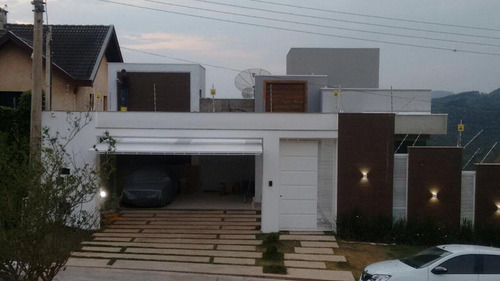 Casa À Venda Na Avenida Caldas Novas , Mirante Das Estancia , Águas De Lindóia - Sp - Liv-12064