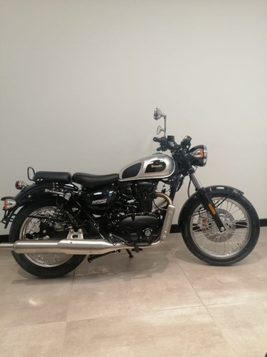Imagen 3 de 23 de Benelli Imperiale 400