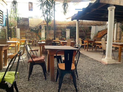 Local C/patente Restaurante . Frente A Boulevar Gastronómico