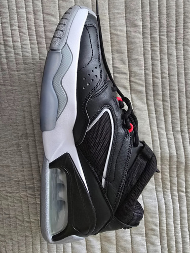 Se Vende Parr De Zapatillas Jordan Point Lane -muy Poco Uso (Usado)