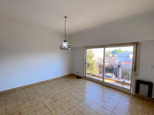 Alquiler Haedo - Casa Ph 3 Amb Con Garage, Terraza Y Quincho