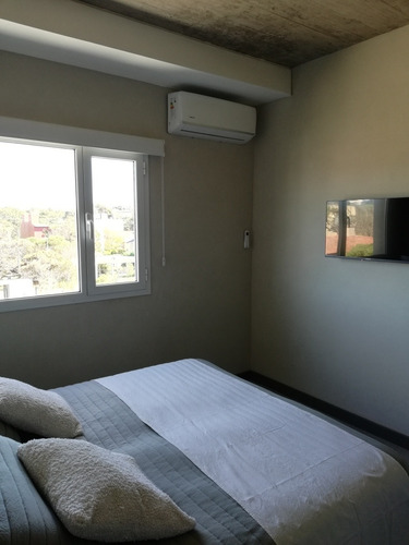 Departamento Con Pileta Frente Al Mar