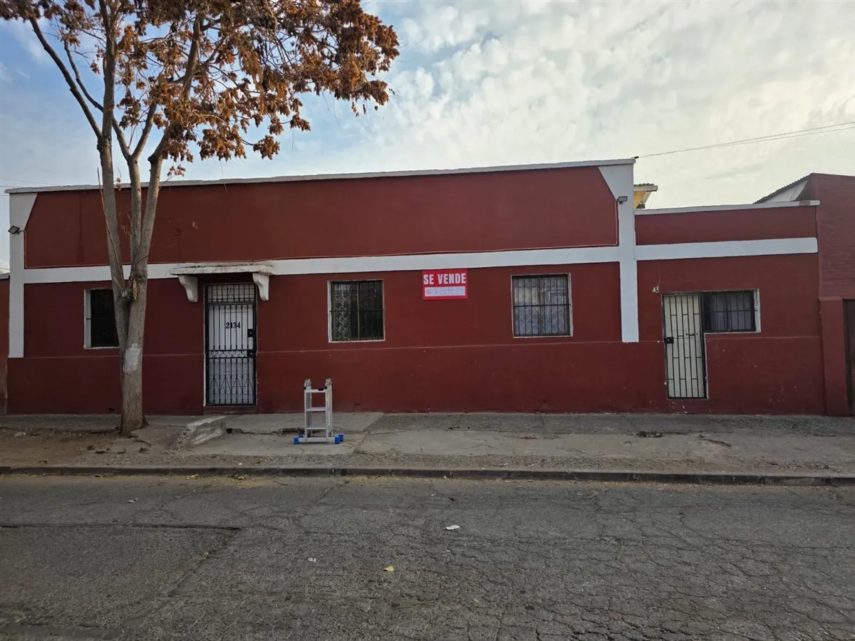 Imagen 1 de 22 de Propiedad Gran Terreno Con Tres Propiedades, Recoleta