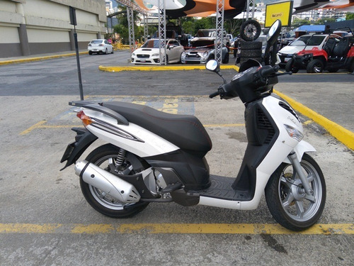 Imagen 8 de 14 de Empire Keeway Outlook