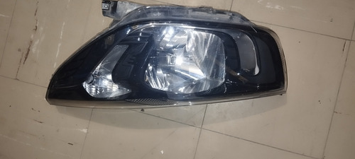 Faro Izquierdo De Chevrolet Beat Original 42614347