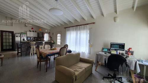 Imagen 18 de 30 de Casa 4 Ambientes Venta Morón