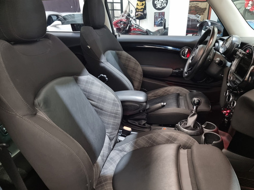 Imagen 9 de 15 de Mini Cooper 2015 1.5 3p Chili L3 T Man Mt