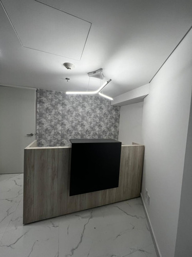 Imagen 2 de 6 de Consultorio En Renta, En Wtc, Col. Nápoles. Recién Remodelado Y Amueblado.