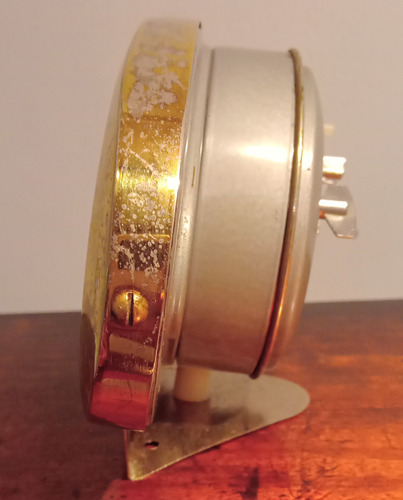 Reloj Antiguo Five Rams De Mesa Made In China (Usado)