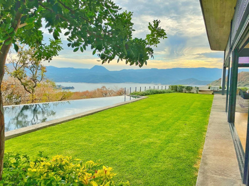 Imagen 29 de 30 de Moderna Casa, Increíble Vista Al Lago, El Santuario, Valle D