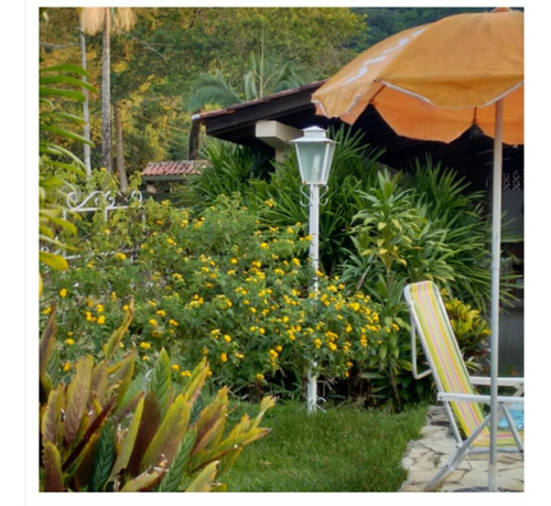 Casa Mobiliada Em Antonina Com Piscina E Área Verde