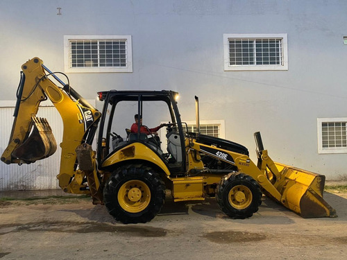 Imagen 4 de 4 de Caterpillar 2008 420e Importada 4x4 Brazo Solido Sencillo