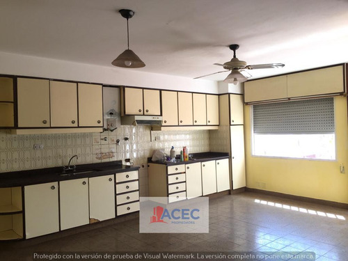 Venta - Casa - Barrio Las Delicias