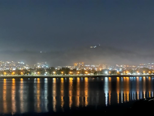 Imagen 12 de 16 de Cabañas A Orillas Del Lago Carlos Paz