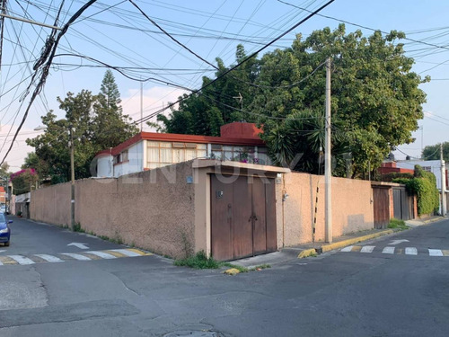 Terreno De 920 M2 En La Esquina De Ignacio Zaragoza Y 5 De Febrero.