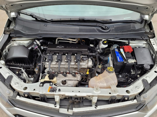 Imagen 4 de 14 de Chevrolet Onix 2021 1.4 Black Edition 1.4 Fer