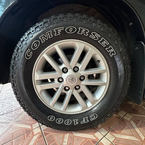 Toyota Hilux CD SRV 4x4 2.7 Flex 16V Aut.