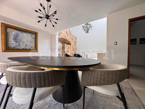 Casa En Venta En Las Quintas