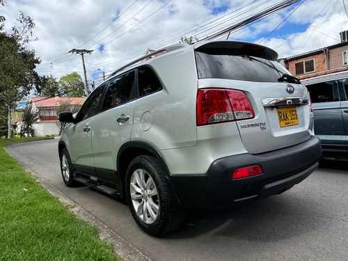 Full Equipo, Doble Sunroof, 4x4 Diesel, 7 Pasajeros