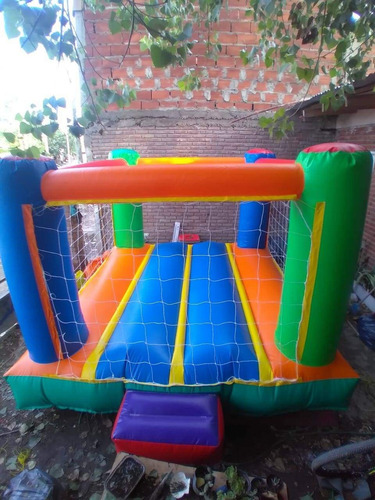 Imagen 2 de 4 de Castillo Inflable