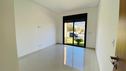 Imagem 8 de 10 de Casa Duplex Condomínio Granville / Atibaia - Ca-410