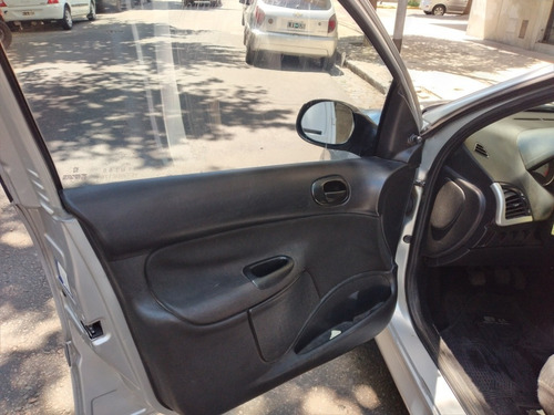 Peugeot 207 1.4 Xs 2011