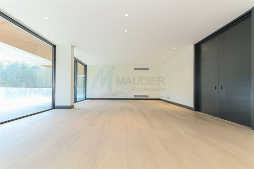 Departamento En Arriendo De 4 Dorm. En Las Condes