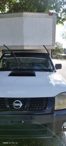 Nissan NP300 2.5 Diesel Chasis 4x2 Mt