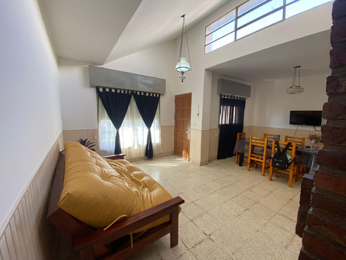 Casa+ Galpón En Venta Sobre Sgto Cabral Sjn