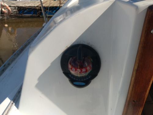Imagen 13 de 20 de Velero Silver 25 Con Motor Honda 4 Tiempos 15 Hp