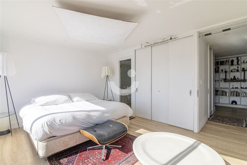 Departamento En Venta De 2 Dorm. En Las Condes