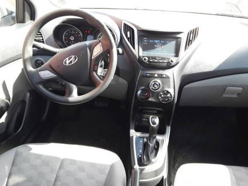 Imagem 3 de 9 de Hyundai Hb20s 1.6 Comfort Plus 16v Flex 4p Automático