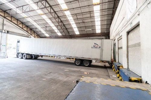 Nave Industrial En Renta De 11,708 M² En Vallejo